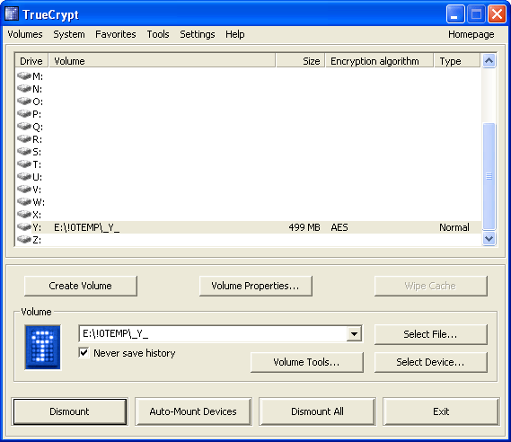 Truecrypt montando -en la letra Y- un contenedor de 499 Mb, de un pendrive en el disco E