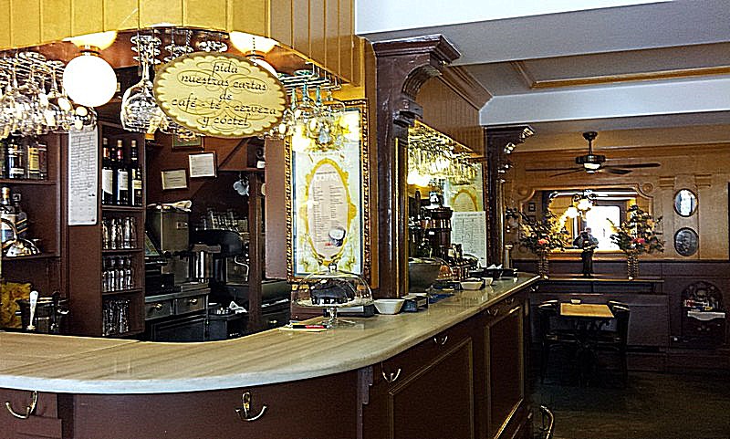Café España. Barra