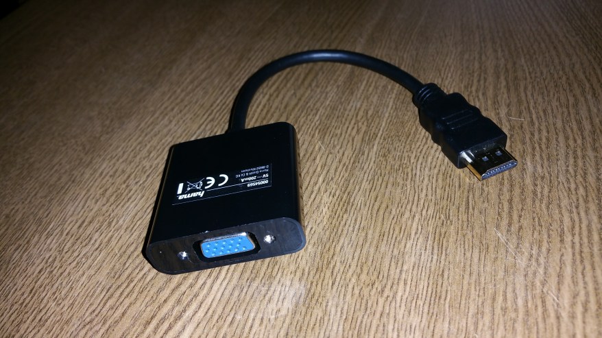 Adaptador HDMI (macho)-VGA (hembra)