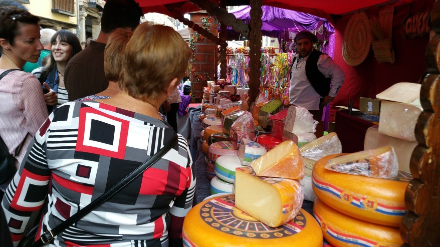 Mercado Cervantino de Alcalá- Comercio